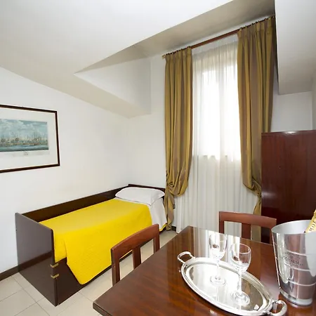Apartmanhotel Tassoni 3*