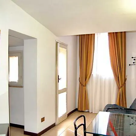 Tassoni Apartmanhotel 3*