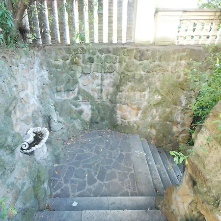Tassoni 3* Róma