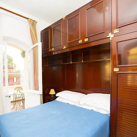 Y Residencia Tassoni