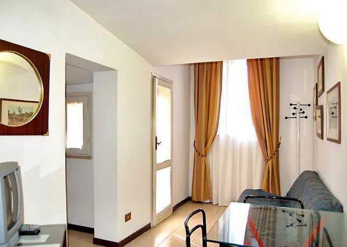 Tassoni Apart-hotel 3*